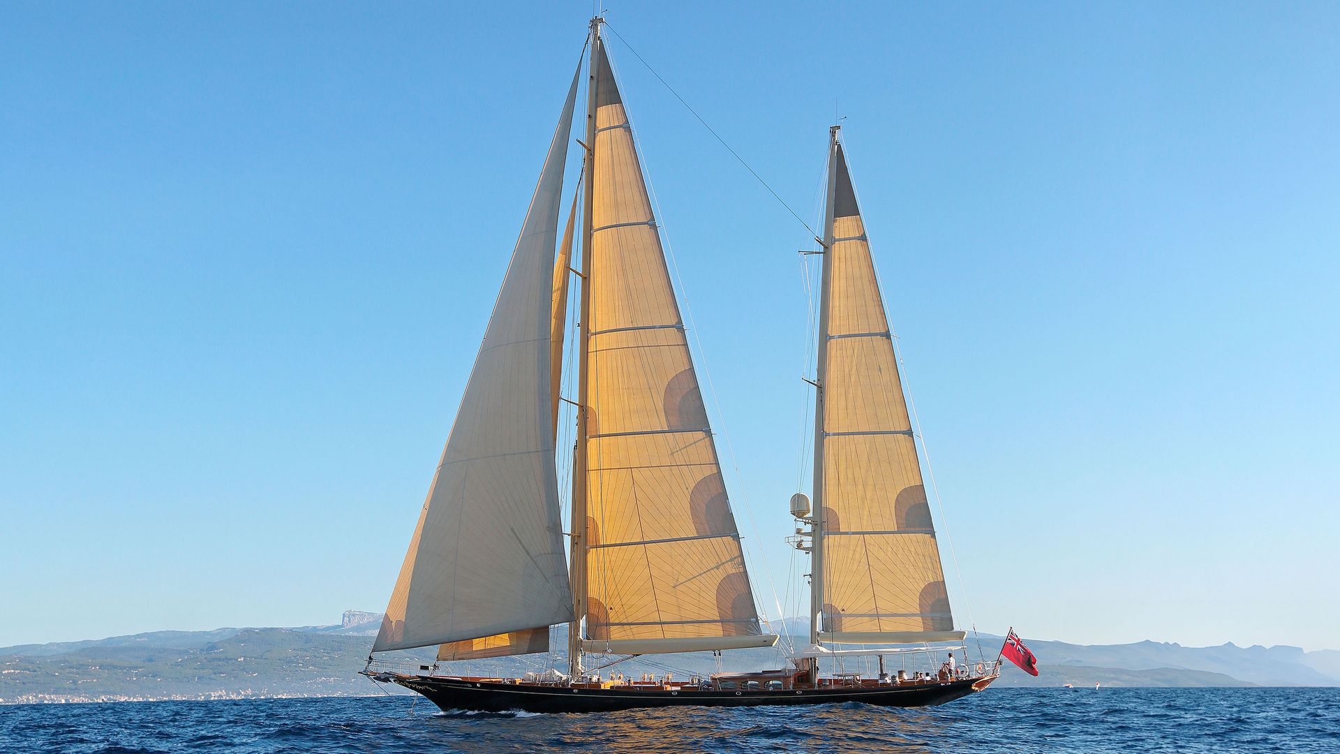 BLACK HAWK yacht for sale (21.6m, 1991)